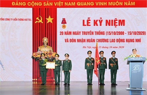 Tổng công ty Viễn thông Viettel đón nhận Huân chương Lao động hạng Nhì