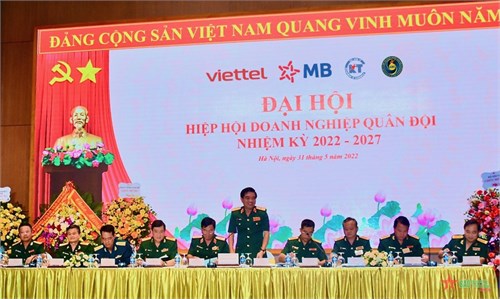 Thượng tướng Vũ Hải Sản dự và chỉ đạo Đại hội Hiệp hội Doanh nghiệp Quân đội